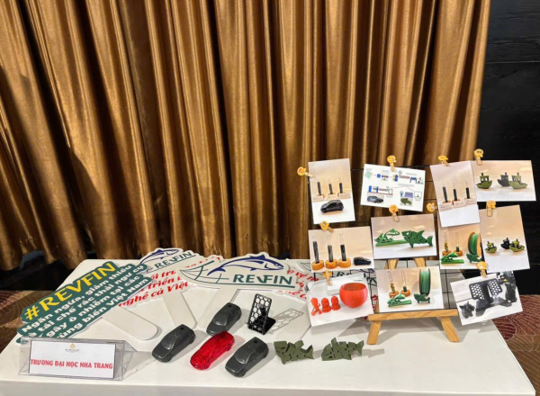 Giải nhì cuộc thi Sáng tạo sản phẩm tái chế từ chất thải nhựa năm 2025