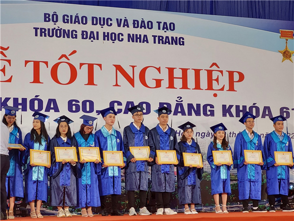 Lễ tốt nghiệp đại học khóa 60 năm 2022