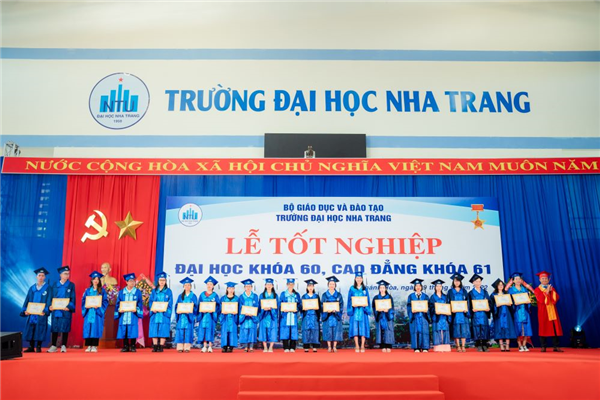 Lễ tốt nghiệp đại học khóa 60 năm 2022