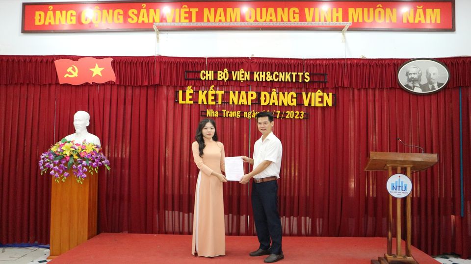 |11-07-2023| LỄ KẾT NẠP ĐẢNG VIÊN