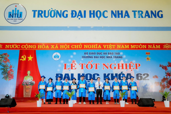 LỄ TỐT NGHIỆP ĐẠI HỌC KHÓA 62 